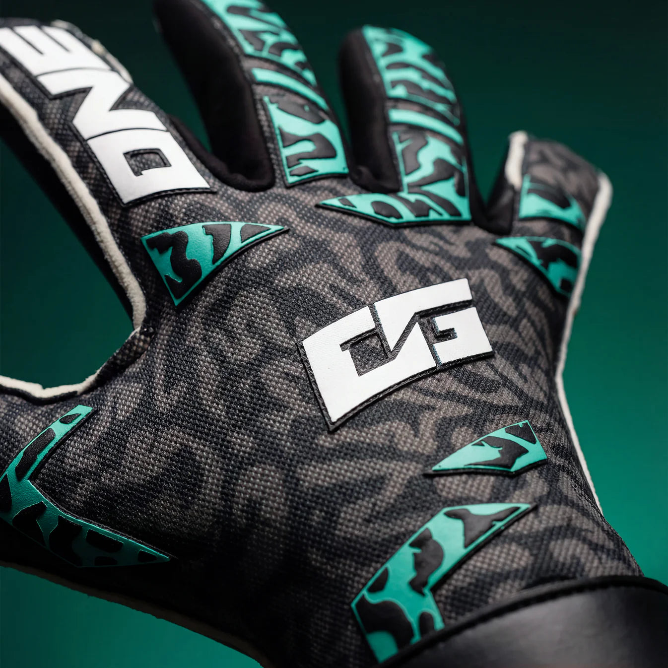 One Glove OG1 Mentality Monster GRV - Queensferry Sports