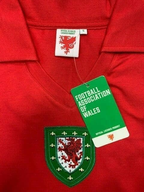 Wales 1976 Retro Home Football Shirt