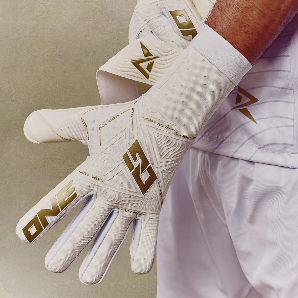 One Glove David Raya OG1 Oro Vortex Cut