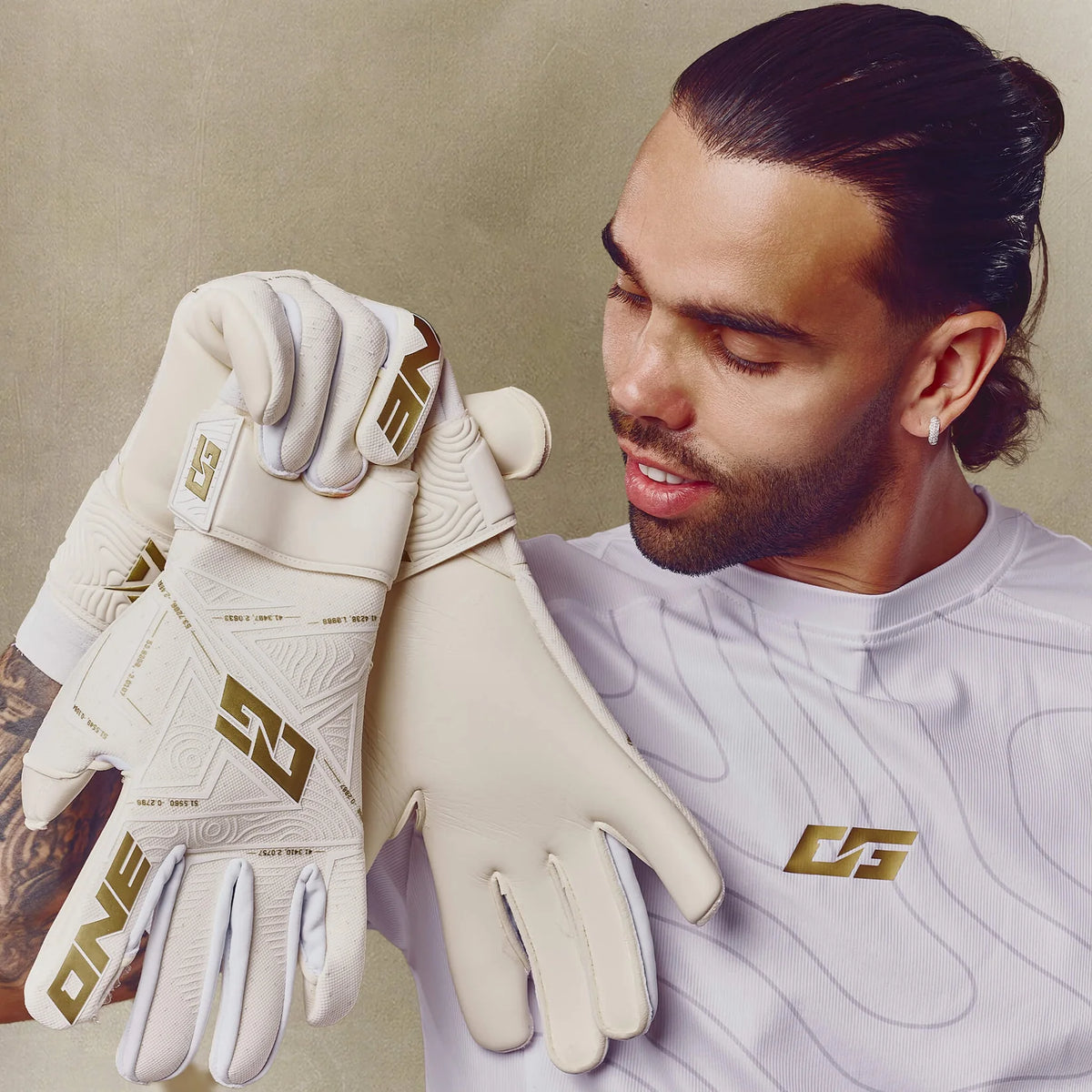 One Glove David Raya OG1 Oro Vortex Cut